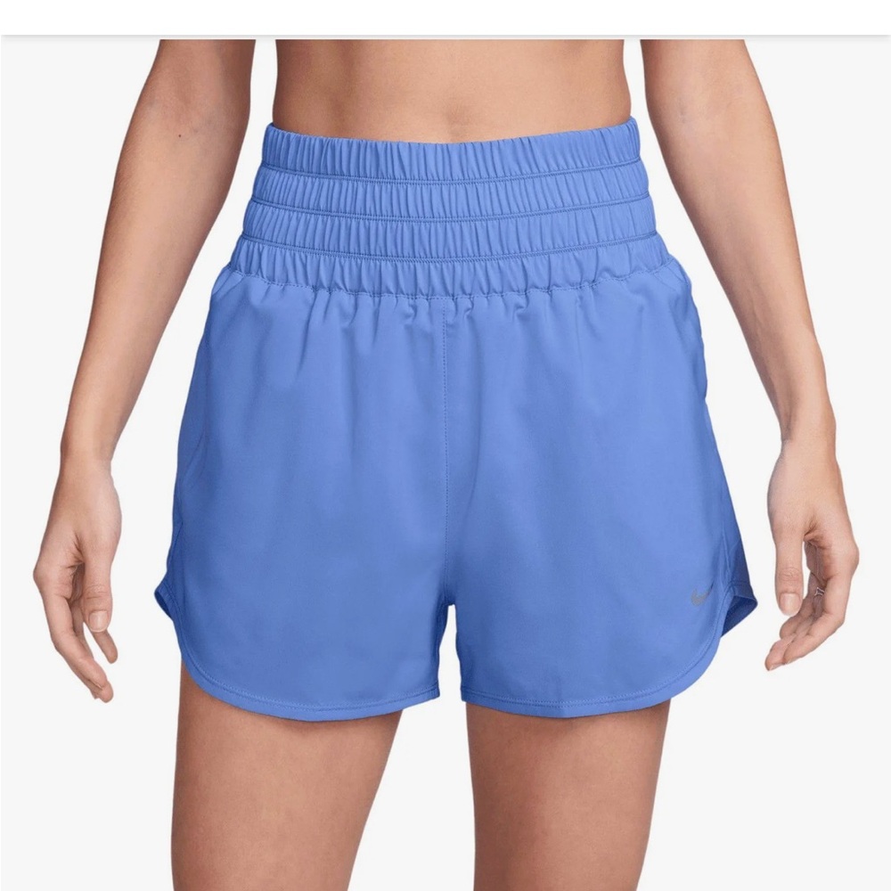 Nike women’s DriFit ultra high waisted 3” brief lined shorts